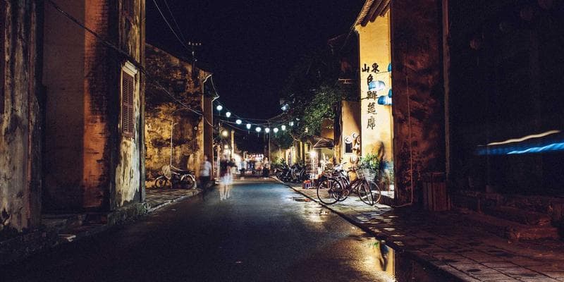 Halifax waterfront boardwalk with historic buildings and boats in the harbour