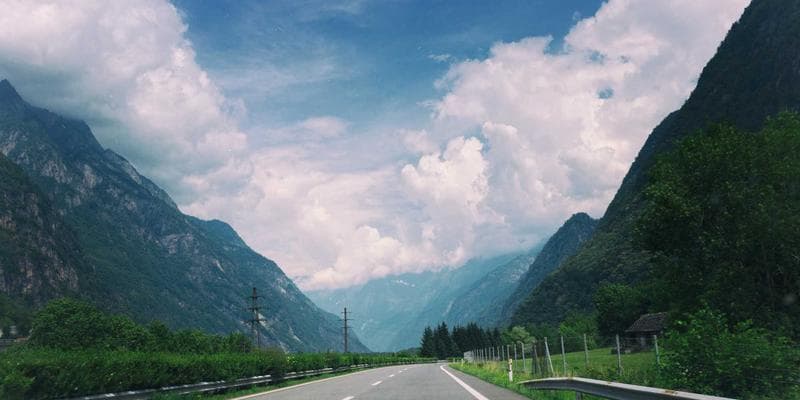 Why Volunteering in Canada Helps Newcomers: Benefits, Opportunities, and How to Get Started resources and support for newcomers in Canada