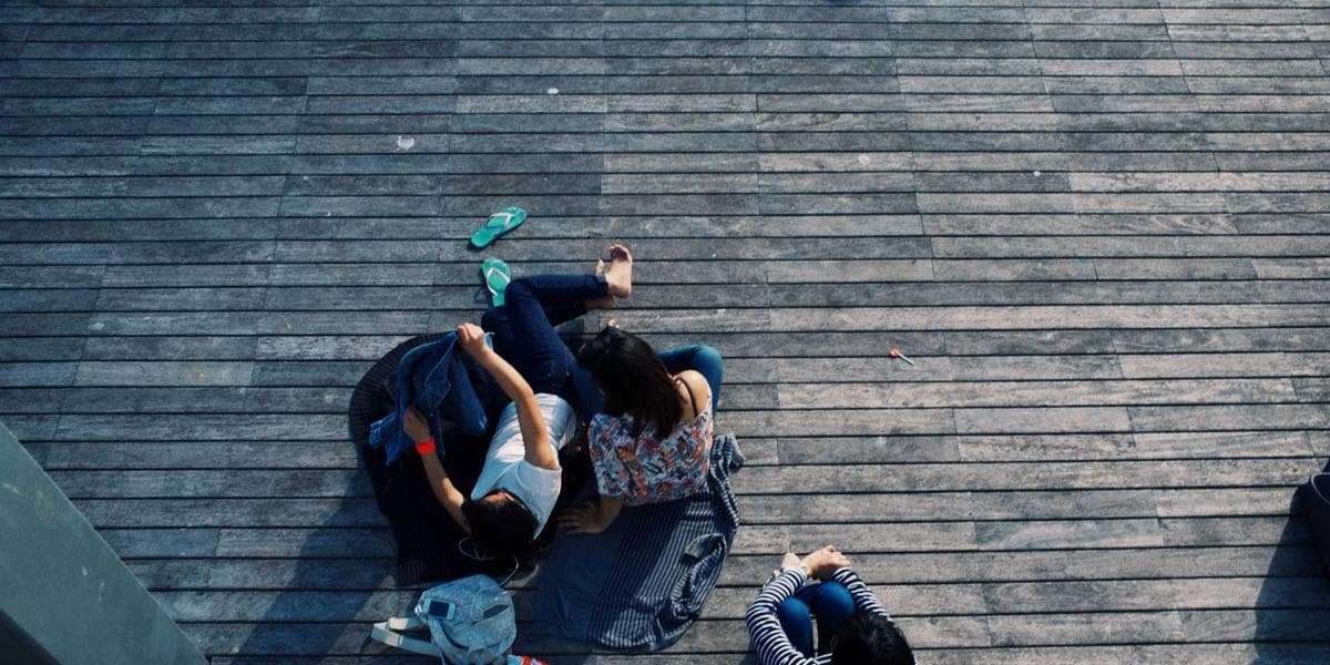 Calm and supportive counselling environment with soft lighting and comfortable seating