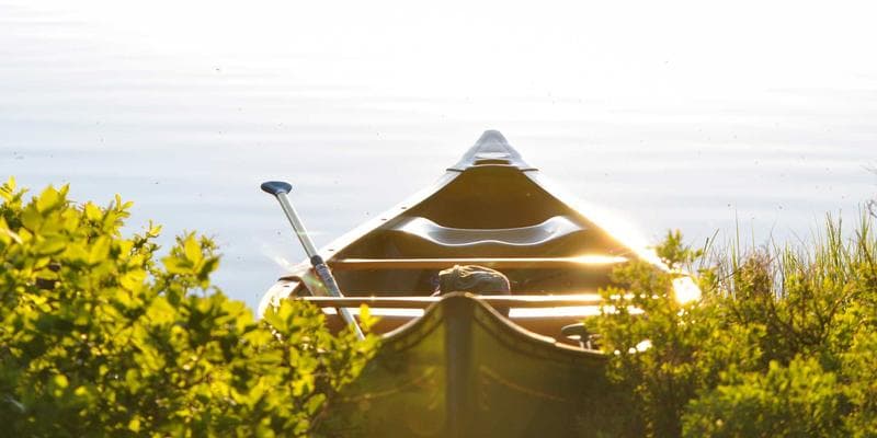 A chart showing RRSP tax-deferred growth over 30 years compared to a taxable account