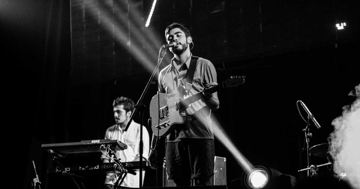 Digital key icon overlaying a Government of Canada website on a screen