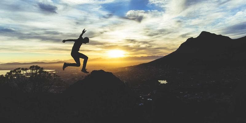 International student meeting with a university advisor to discuss transfer credit evaluation