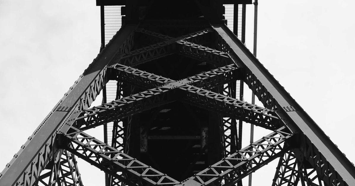 Planning to settle in Winnipeg? Learn about Manitoba's PNP, affordable housing, employment, and the welcoming newcomer community.