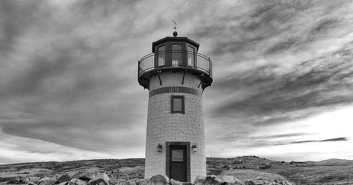 Learn how the Canadian Experience Class (CEC) works, eligibility requirements, the Express Entry process, and strategies for CEC applicants in 2026.