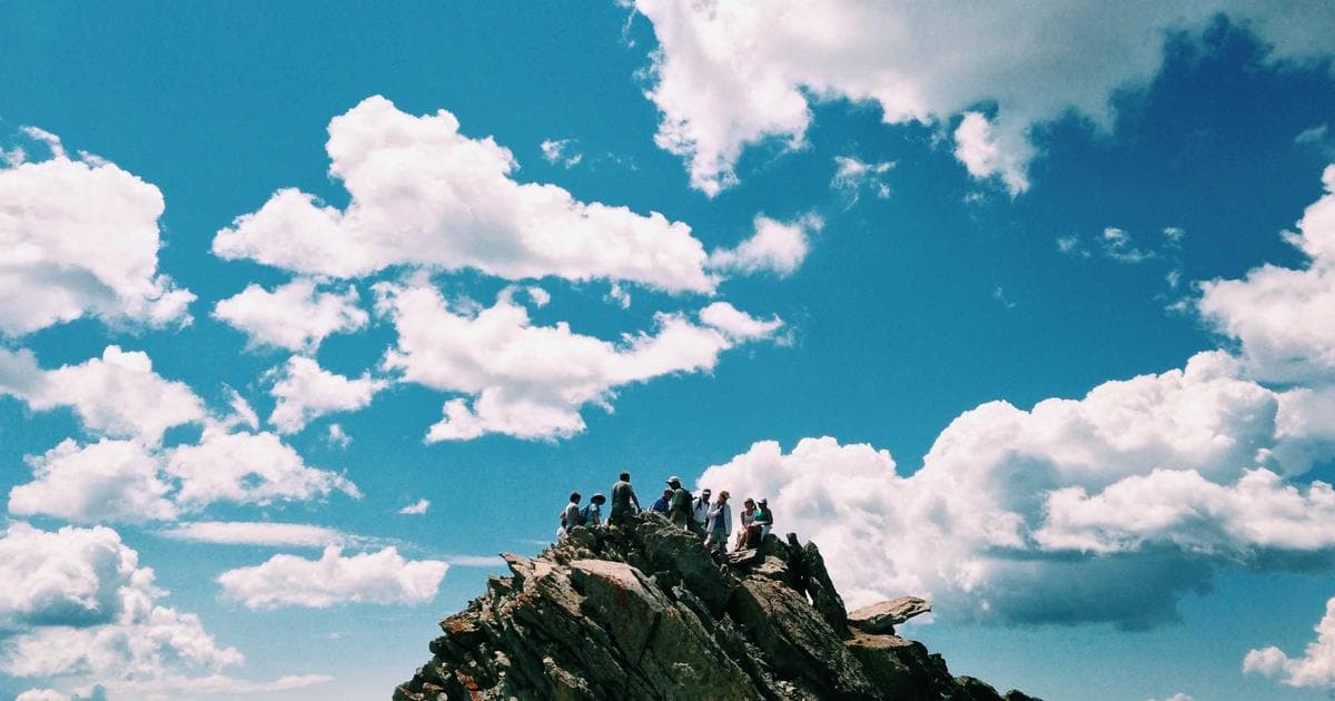 Diverse newcomer students in Ontario studying, learning about OSAP financial aid.