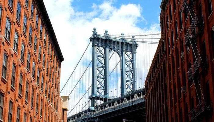 Canada-U.S. border crossing point used for flagpoling