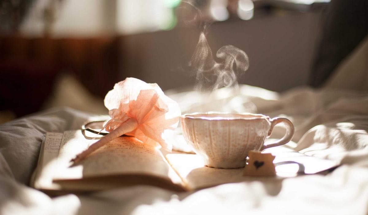 Newcomer working a gig economy delivery job in a Canadian city