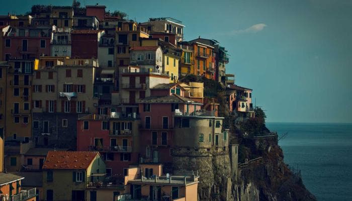 Canadian Parliament building in Ottawa representing federal elections