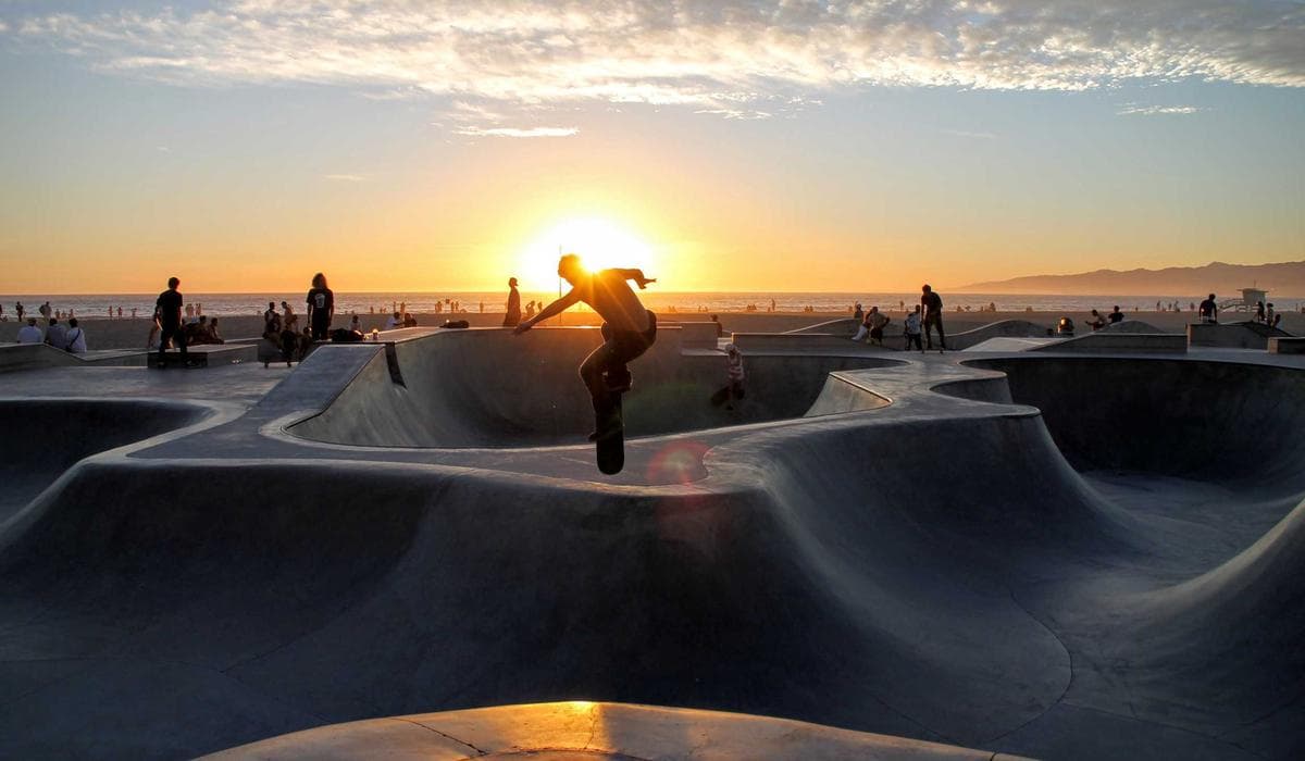 Newcomer comparing phone plans at a Canadian mobile store